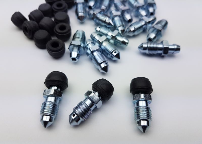 Bleeder Screw basic replacing BMW 34211236793 and 34212330310 - rubber cap included - Chrom plated